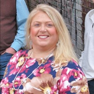 Meet your Posher, Angie